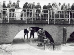 1963 Elfstedentocht Oosterbrug.jpg
